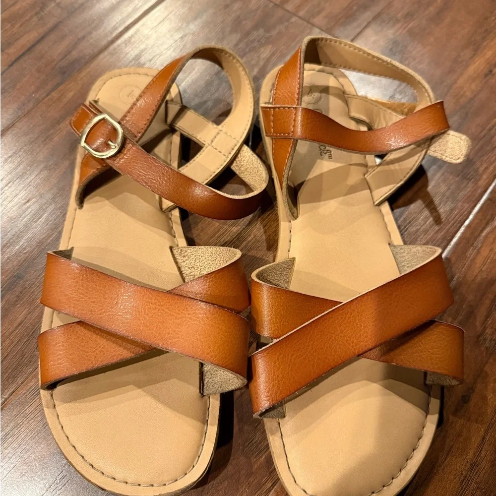 Cat & Jack Tan Kids Sandals with Straps